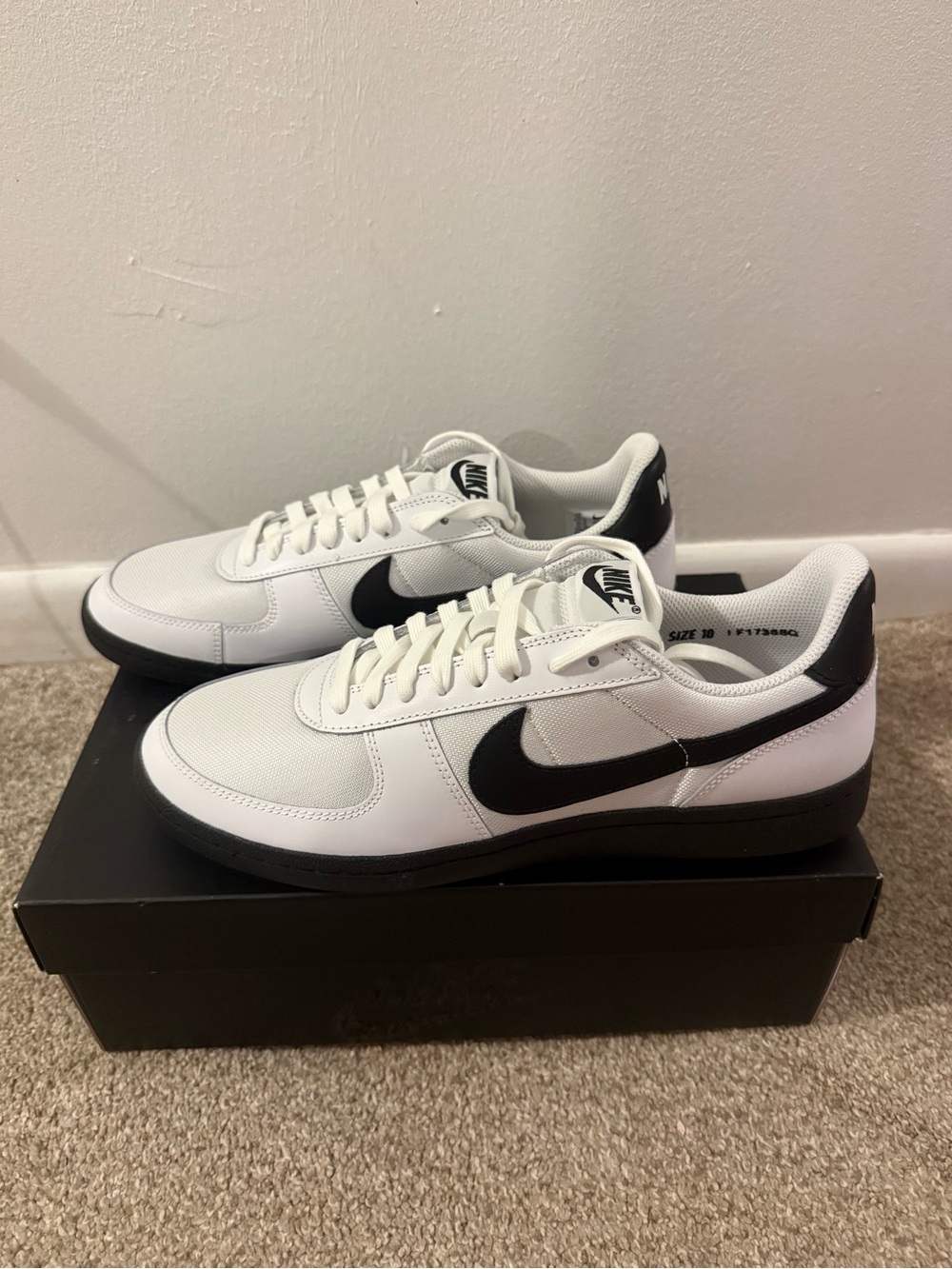 Nike Men’s Field General White and Black Low-Top Sneakers